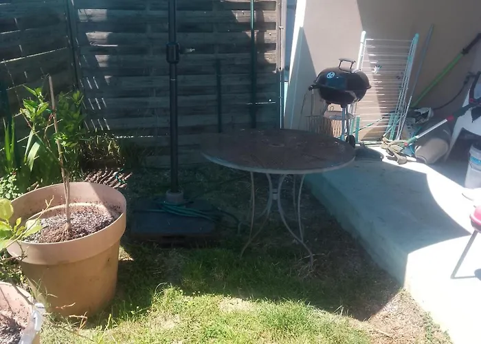 Agreable Pavillon Nyaraló Nailloux